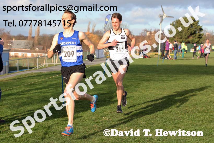 Senior mens Cathedral Relays, Birtley. Photo:  David T. Hewitson/Sports for All Pics